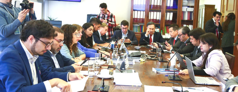 Comisión de Hacienda de la Cámara aprueba por unanimidad el proyecto que crea un Fondo Transitorio para la Reconstrucción