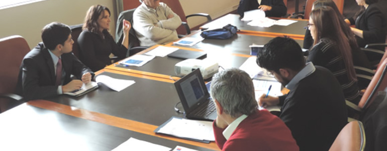 CFA recibe antecedentes del cierre fiscal 2016 y actualización de proyecciones 2017 CFA recibe antecedentes del cierre fiscal 2016 y actualización de proyecciones 2017