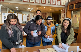 Día de los Patrimonios: autoridades encabezaron recorrido por edificio del Ministerio de Hacienda que concitó gran interés de la ciudadanía