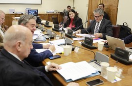 Comisión de Hacienda del Senado despacha a la Sala el proyecto que modifica la Ley de Responsabilidad Fiscal
