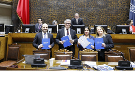 Con el compromiso de cumplir las metas, el ministro de Hacienda y directora de Presupuestos presentaron la Hacienda Pública y el IFP del 3° trimestre, dando inicio a la discusión del Presupuesto 2025