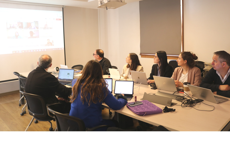  Dipres y SES presentaron resultados del monitoreo de programas públicos 2024 a centros de estudios y universidades