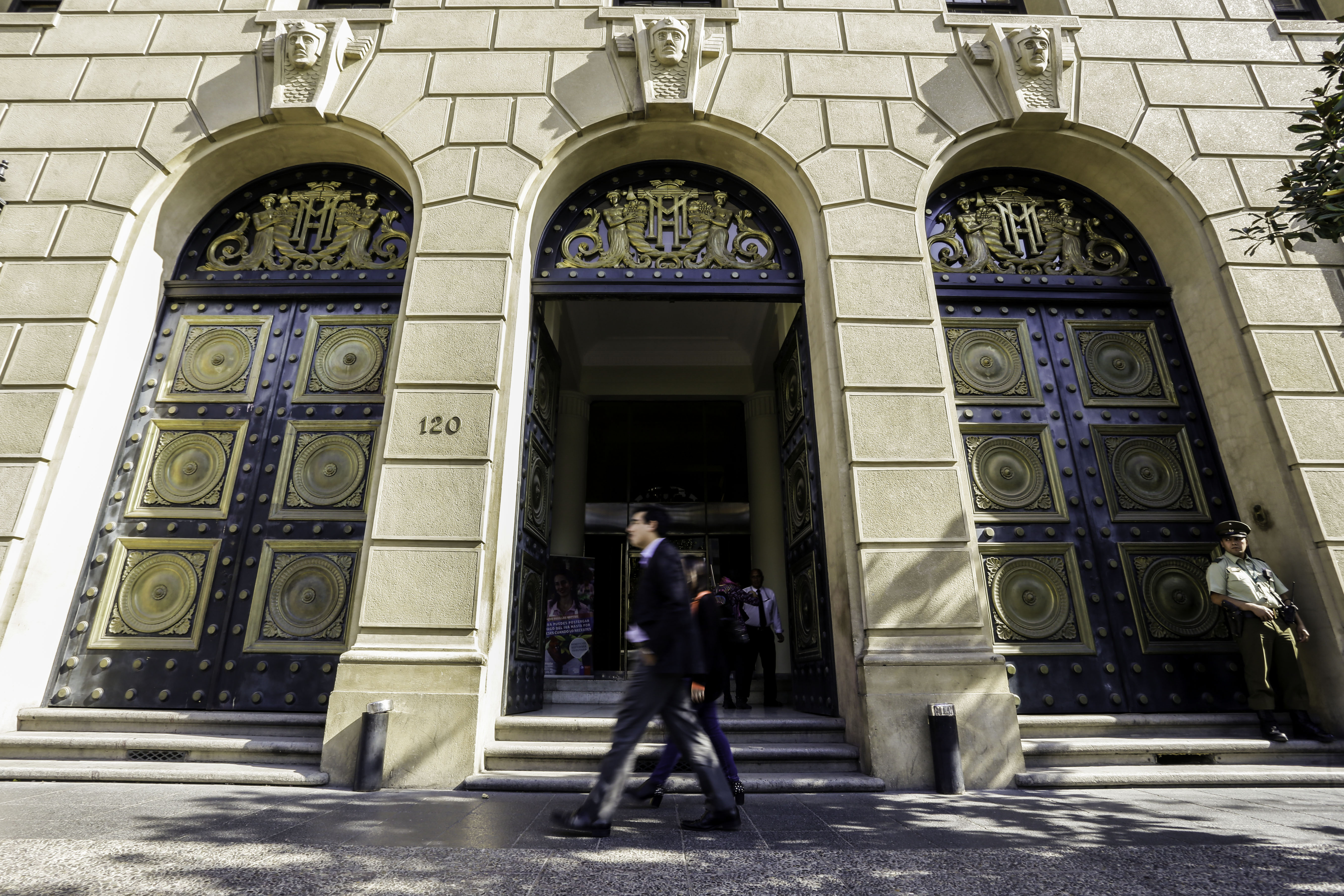 Dirección de Presupuestos entrega cuarto balance sobre sumarios por mal uso de licencias médicas
