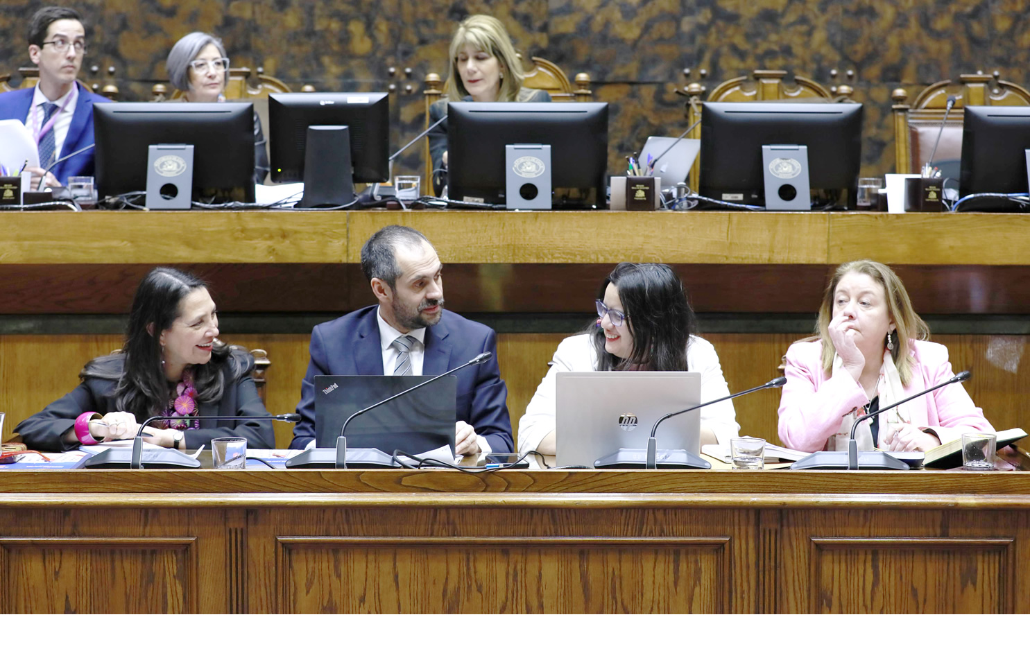 Ministro de Hacienda y directora de Presupuestos presentan el Estado de la Hacienda Pública y el Informe de Finanzas Públicas para dar inicio al debate presupuestario